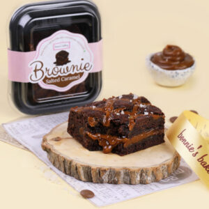 SALTED CARAMEL BROWNIE