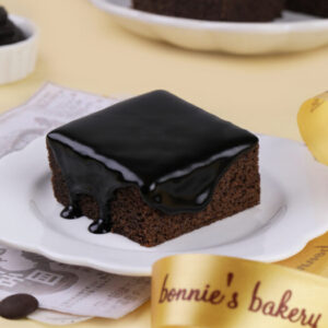 CHOCOLATE BROWNIE