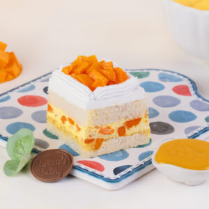 FRESH CREAM MANGO PASTRY