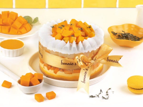 MANGO BLAST CAKE